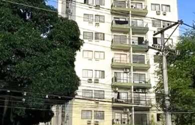 Imagem: O apartamento possui 2 Dormitórios, 1 Banheiro, 1 Vaga na garagem