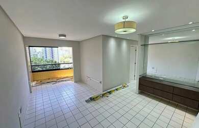 Imagem: O apartamento possui 3 Dormitórios, 2 Banheiros, 2 Vagas na