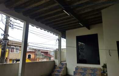 Imagem 7: Exelente investimento 2 casas e 1 salão alugados R$ 2.700 terr 10 x 25...