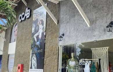 Imagem: O depósito possui 5 Vagas na garagem, 60m² de Área e está