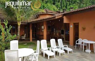 Imagem: A casa em condomínio possui 4 Dormitórios, 5 Banheiros, 186m²