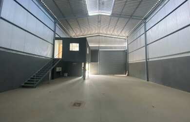 Imagem 4: Galpão NOVO 300m² Pé direito Alto, em Riviera da Barra Vila Velha ES