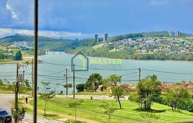 Imagem: O apartamento possui 4 Dormitórios, 4 Banheiros, 3 Vagas na