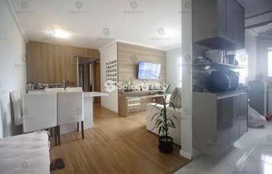 Imagem: O apartamento possui 3 Dormitórios, 2 Banheiros, 2 Vagas na