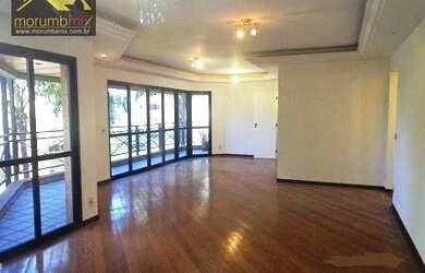 Imagem: O apartamento possui 4 Dormitórios, 3 Banheiros, 3 Vagas na