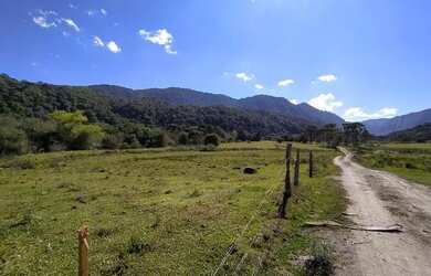 Imagem: A chácara à venda possui e está localizado em Urubici, SC