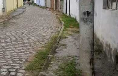 Imagem: A casa possui 1 Dormitório, 1 Banheiro, 72m² de Área e está