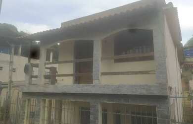 Imagem: A casa possui 2 Dormitórios, 1 Banheiro, 75m² de Área e