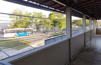 Imagem: A casa possui 4 Dormitórios, 3 Banheiros, 261m² de Área e