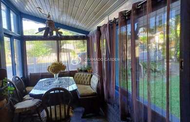 Imagem: A casa possui 4 Dormitórios, 1 Banheiro e 165m² de Área e