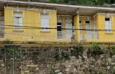 Imagem: A casa possui 3 Dormitórios, 2 Banheiros, 120m² de Área e