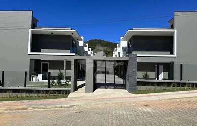 Imagem: Sobrado nº3 com 2 suítes no Residencial Orion no centro de