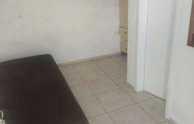 Imagem 4: Quarto com banheiro privativo para mulheres