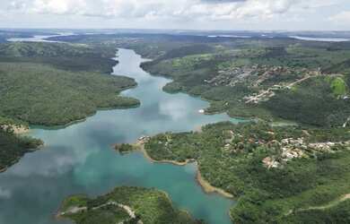 Imagem: O terreno possui 1.000m² de Área e está localizado em Asa