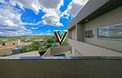 Imagem 15: Casa Contemporânea Alto Padrão com 4 Suítes e Piscina em Arniqueira