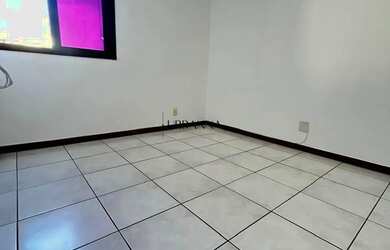 Imagem 9: Apartamento 4 Quartos a Uma Quadra do Mar e Vista Para o Mar na Praia...