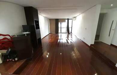 Imagem: O apartamento possui 4 Dormitórios, 5 Banheiros, 2 Vagas na