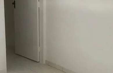 Imagem: A casa possui 1 Dormitório, 1 Banheiro, 40m² de Área e está