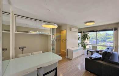 Imagem: O apartamento possui 1 Dormitório, 1 Banheiro, 1 Vaga na garagem