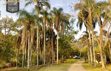 Imagem: A chácara possui 9.700m² de Área e está localizado em Serrinha