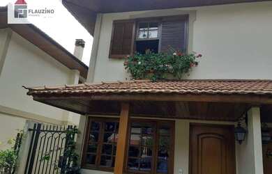 Imagem: A casa em condomínio possui 3 Dormitórios, 4 Banheiros, 2