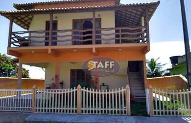 Imagem: A casa possui 5 Dormitórios, 5 Banheiros, 2 Vagas na garagem