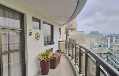 Imagem: O apartamento na cobertura possui 3 Dormitórios, 4 Banheiros