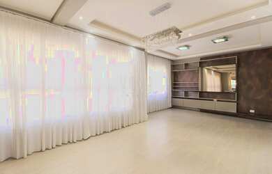 Imagem: A casa em condomínio possui 3 Dormitórios, 5 Banheiros, 4