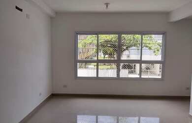 Imagem: A casa possui 2 Dormitórios, 3 Banheiros, 1 Vaga na garagem