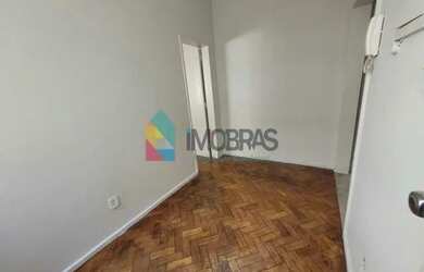 Imagem 3: Excelente oportunidade na quadra da praia de Copacabana, posto 6