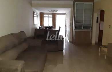 Imagem: O apartamento possui 4 Dormitórios, 2 Banheiros, 3 Vagas na