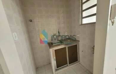 Imagem 13: Excelente oportunidade na quadra da praia de Copacabana, posto 6