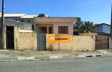 Imagem: A casa possui 2 Dormitórios, 1 Banheiro, 5 Vagas na garagem