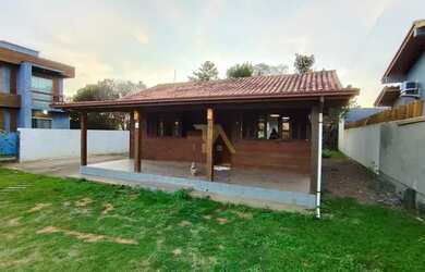 Imagem: A casa possui 2 Dormitórios, 1 Banheiro, 5 Vagas na garagem