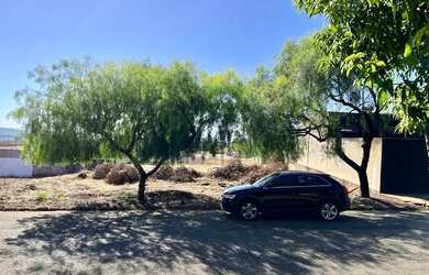 Imagem: O terreno possui 250m² de Área e está localizado em Ideal