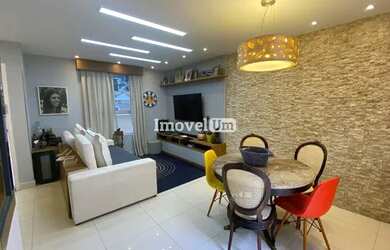 Imagem: A casa em condomínio possui 4 Dormitórios, 5 Banheiros, 2