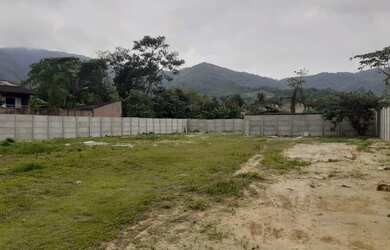 Imagem: O terreno possui 1.350m² de Área e está localizado em Boiçucanga