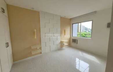 Imagem: O apartamento possui 2 Dormitórios, 2 Banheiros, 1 Vaga na