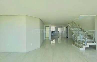 Imagem: O apartamento na cobertura possui 4 Dormitórios, 5 Banheiros