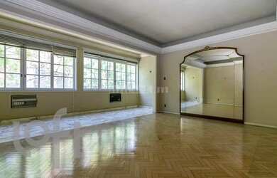 Imagem: O apartamento possui 3 Dormitórios, 3 Banheiros, 2 Vagas na