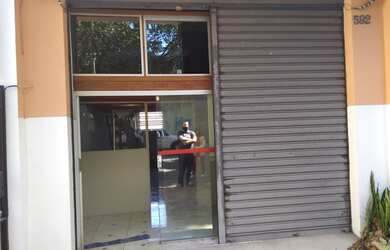 Imagem: O depósito possui 1 Vaga na garagem, 50m² de Área e está