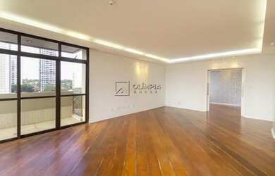 Imagem: O apartamento possui 4 Dormitórios, 4 Banheiros, 4 Vagas na