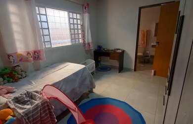 Imagem 4: Casa com piscina no centro 600mts