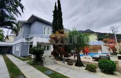 Imagem: A casa em condomínio possui 5 Dormitórios, 5 Banheiros, 5