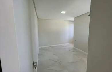 Imagem 3: Vendo Mansão Alphaville. Piscina, Churrasqueira, Varandae3 Vagas na garagem