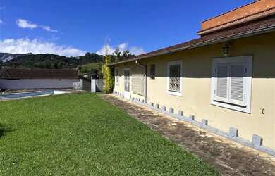 Imagem 8: Casa à venda com 1050,00m² e 4 quartos sendo 3 suítes, em Valparaíso, Petrópolis - RJ