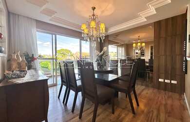 Imagem: A casa possui 3 Dormitórios, 5 Banheiros, 5 Vagas na garagem