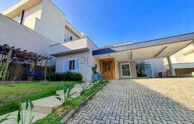 Imagem: A casa em condomínio possui 3 Dormitórios, 4 Banheiros, 4