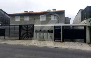 Imagem: A casa em condomínio possui 2 Dormitórios, 2 Banheiros, 1