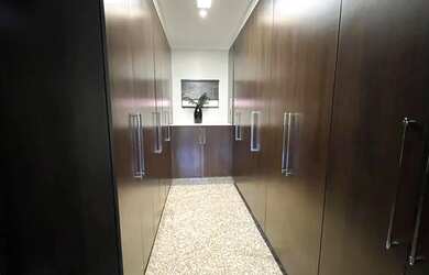 Imagem 13: Condomínio Granville. Imóvel mobiliado, 425m² de Área, 4 Vagas na...